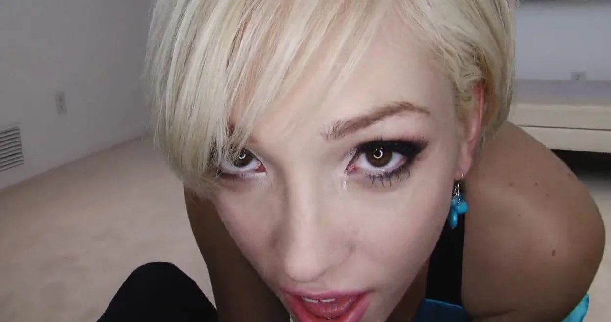 Порно видео Блондинки с короткой стрижкой. Смотреть Блондинки с короткой стрижкой онлайн